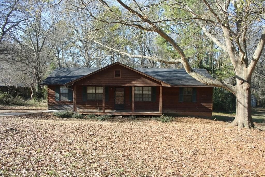 950 HONEYSUCKLE Trail, Winder, GA 30680 — most recent listing photo