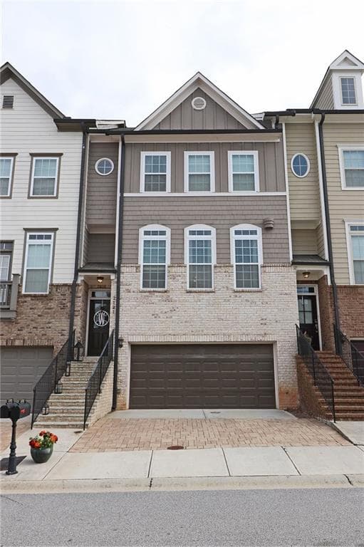 4 bedroom, 2,537 sq ft townhouse sold at 2121 Garrison Way, Atlanta, GA 30318