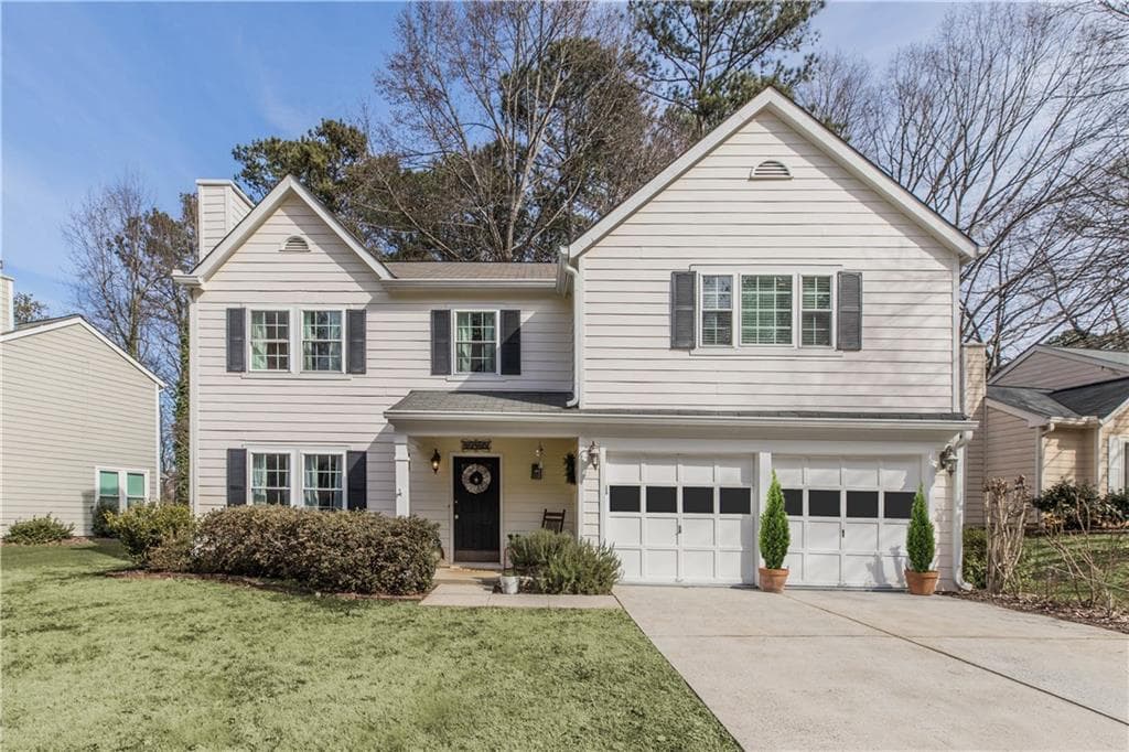 4 bedroom, 2,100 sq ft single family residence sold at 10485 Virginia Pine Lane, Johns Creek, GA 30022