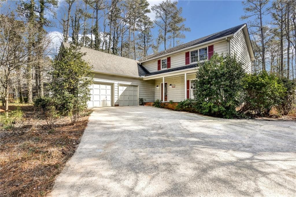 11495 Strickland Road, Roswell, GA 30076 — most recent listing photo
