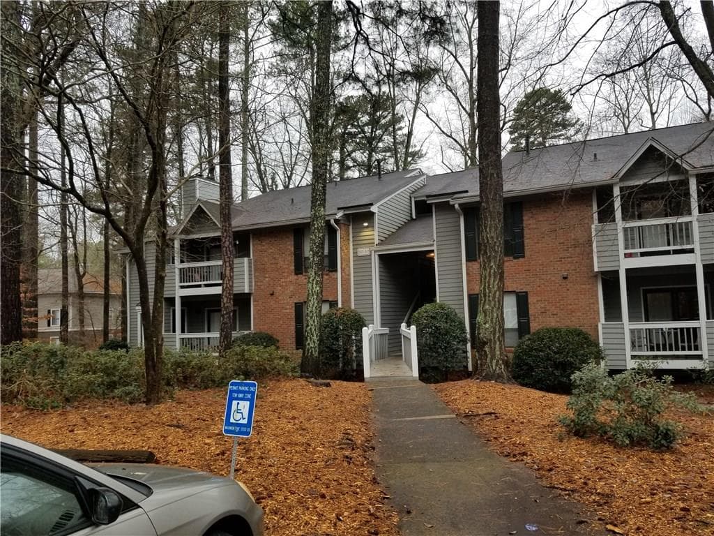 511 Warm Springs Circle 511, Roswell, GA 30075 — most recent listing photo