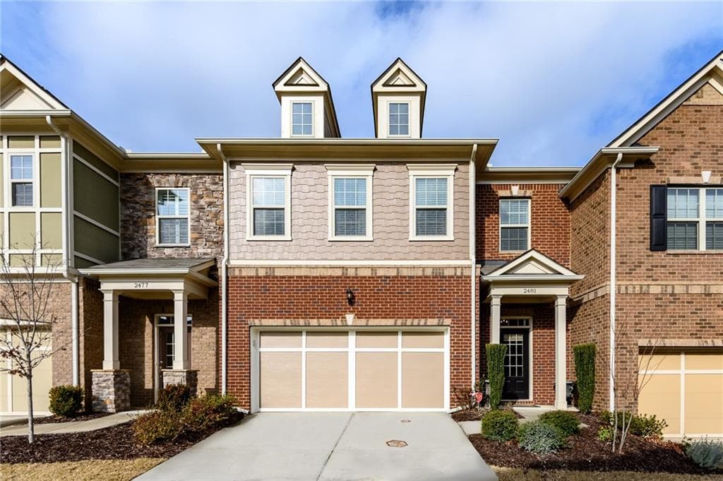 4 bedroom, 2,720 sq ft townhouse sold at 2481 Lisette Drive, Smyrna, GA 30080
