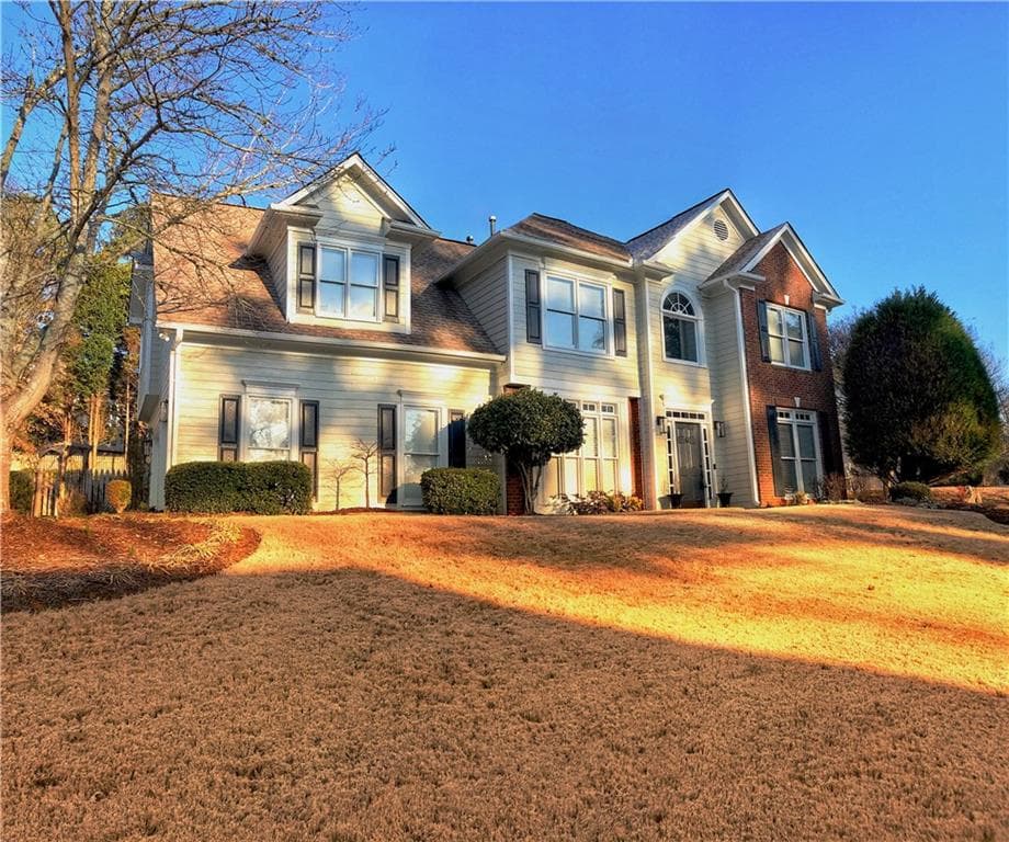 4 bedroom, 2,212 sq ft single family residence sold at 4444 Crofton Overlook, Suwanee, GA 30024