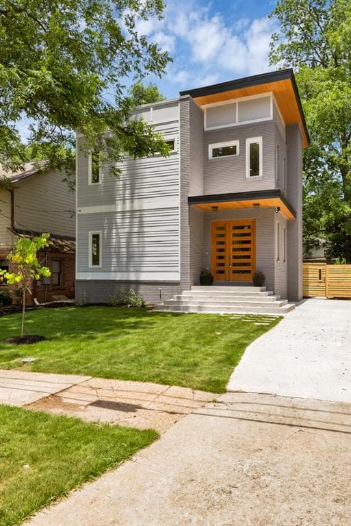 4 bedroom, 2,400 sq ft single family residence sold at 1124 Hawthorne Street, Atlanta, GA 30307