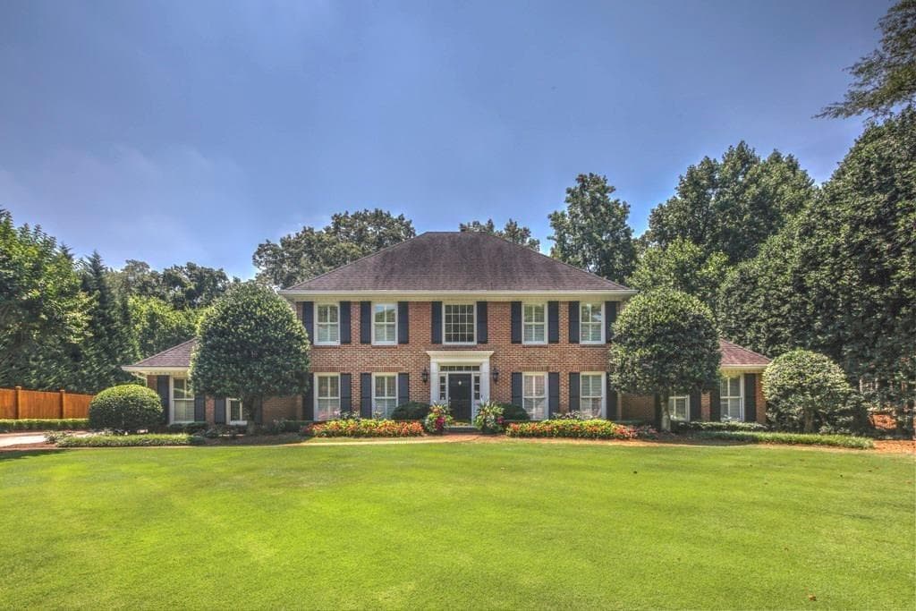 300 Cameron Ridge Drive, Sandy Springs, GA 30328 — most recent listing photo