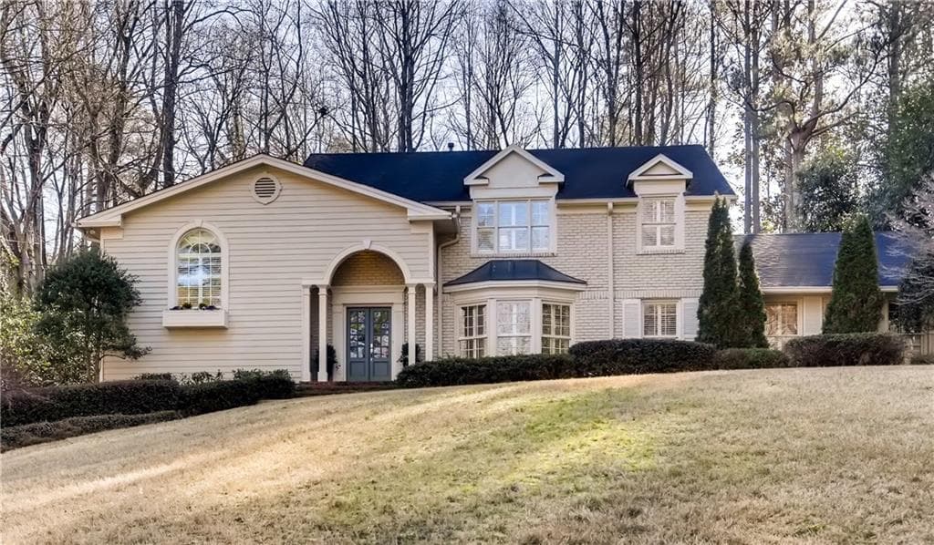 5 bedroom, 3,073 sq ft single family residence sold at 3105 Marne Drive, Atlanta, GA 30305
