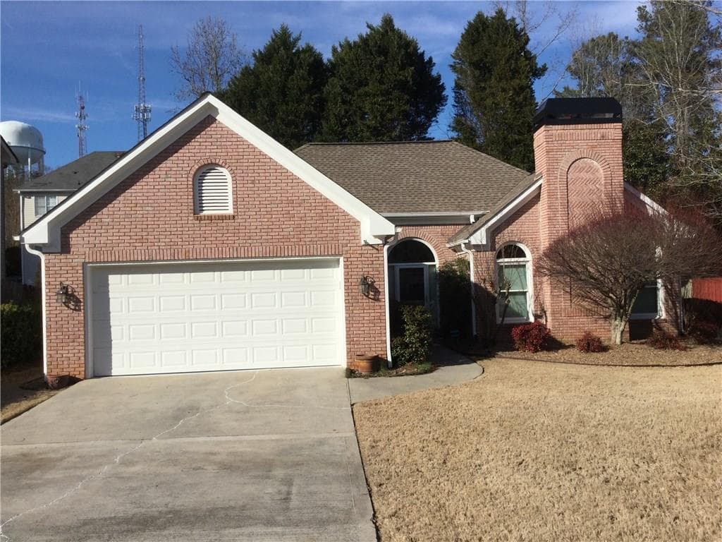 3 bedroom, 1,943 sq ft single family residence sold at 10730 Avian Drive, Alpharetta, GA 30022