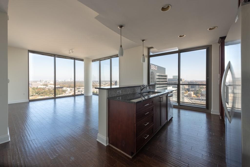 2 bedroom, 1,369 sq ft condominium sold at 270 17th Street 3102, Atlanta, GA 30363