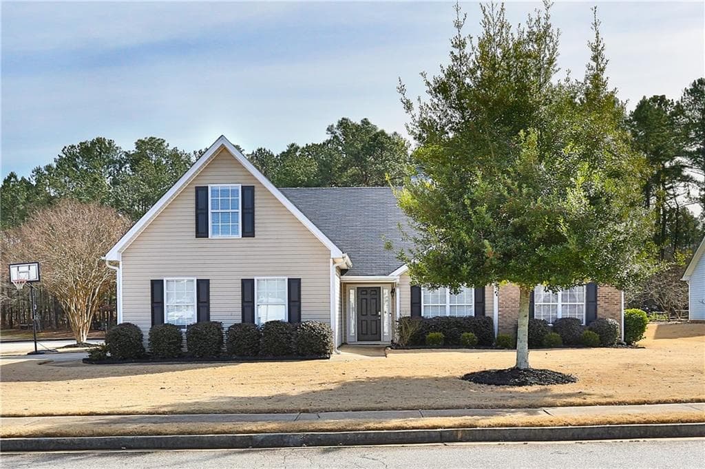 922 Harbins Pass Drive, Dacula, GA 30019 — most recent listing photo