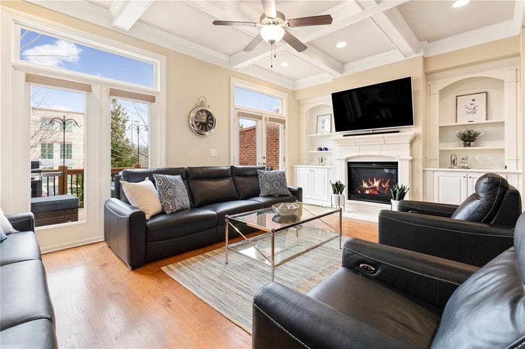 4 bedroom, 5 bathroom, 2,758 sq ft townhouse sold at 131 Alderwood Hill, Atlanta, GA 30328