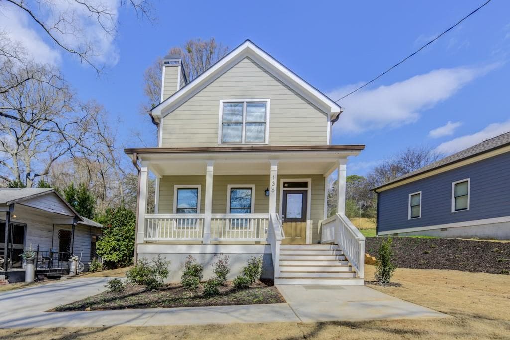3 bedroom, 3 bathroom, 1,649 sq ft single family residence sold at 136 HILLSIDE Avenue, Atlanta, GA 30315