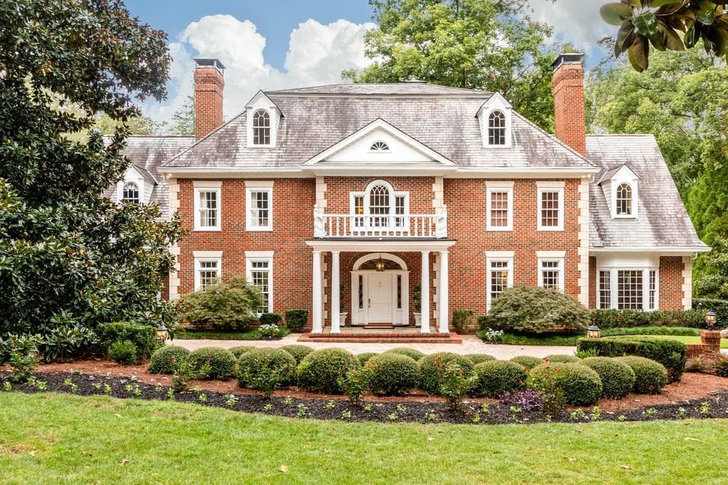 4556 NORTHSIDE Drive, Sandy Springs, GA 30327 — most recent listing photo
