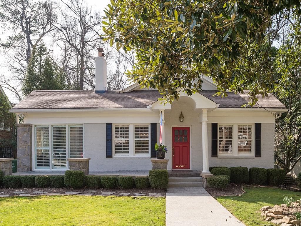3 bedroom, 2 bathroom, 2,117 sq ft single family residence sold at 3248 W Shadowlawn Avenue, Atlanta, GA 30305