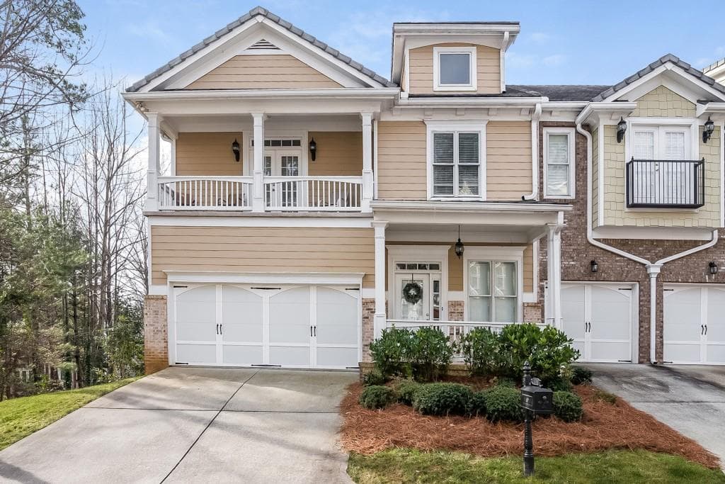3 bedroom, 3 bathroom, 2,616 sq ft townhouse sold at 683 Royer Court, Atlanta, GA 30342