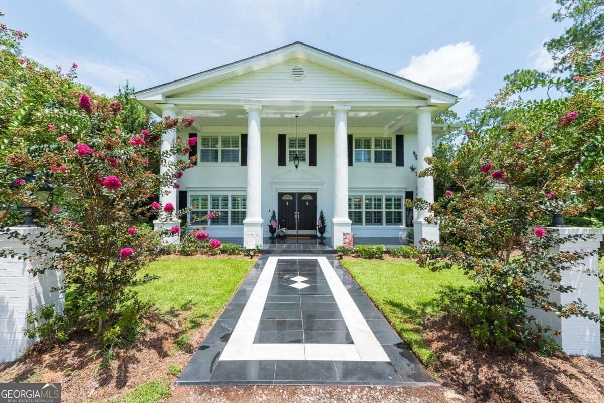 5 bedroom, 5.5 bathroom single family residence for sale at 335 Main Street, Barwick, GA 31720