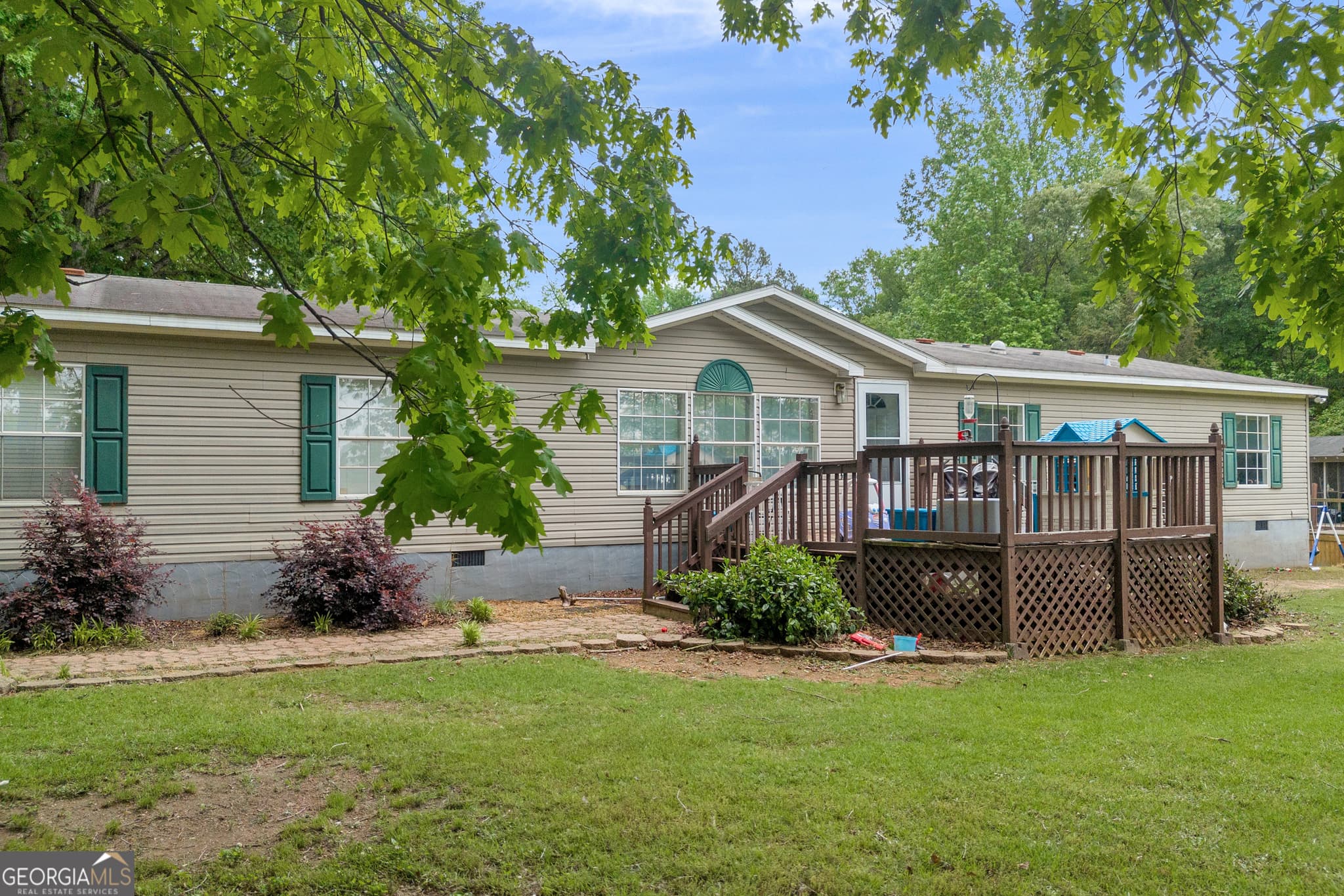 4 bedroom, 3 bathroom, 2,160 sq ft manufactured home,single family residence sold at 211 Nails Creek Road, Royston, GA 30662