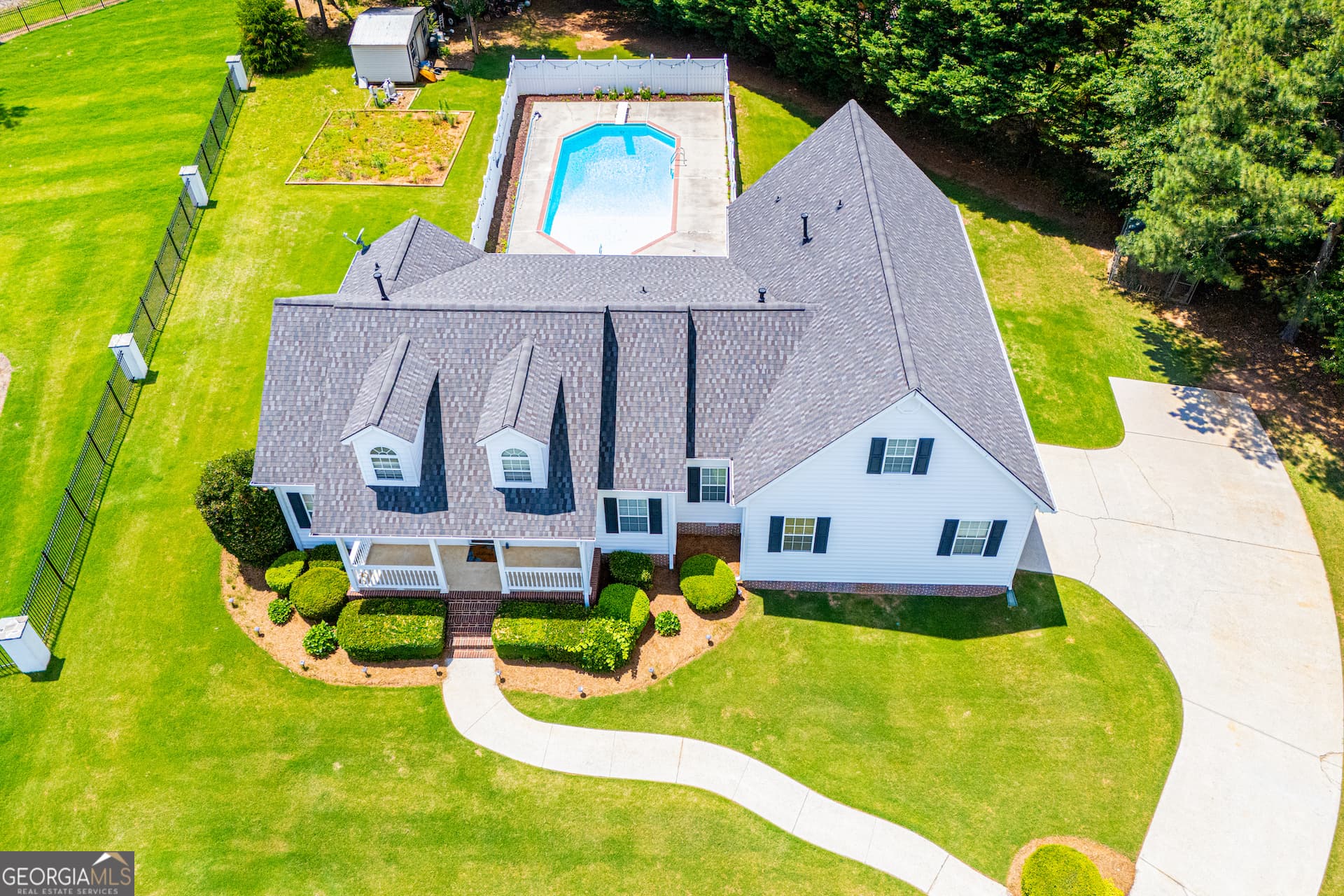 4 bedroom, 3 bathroom, 2,256 sq ft single family residence sold at 102 Highland Circle, Bremen, GA 30110