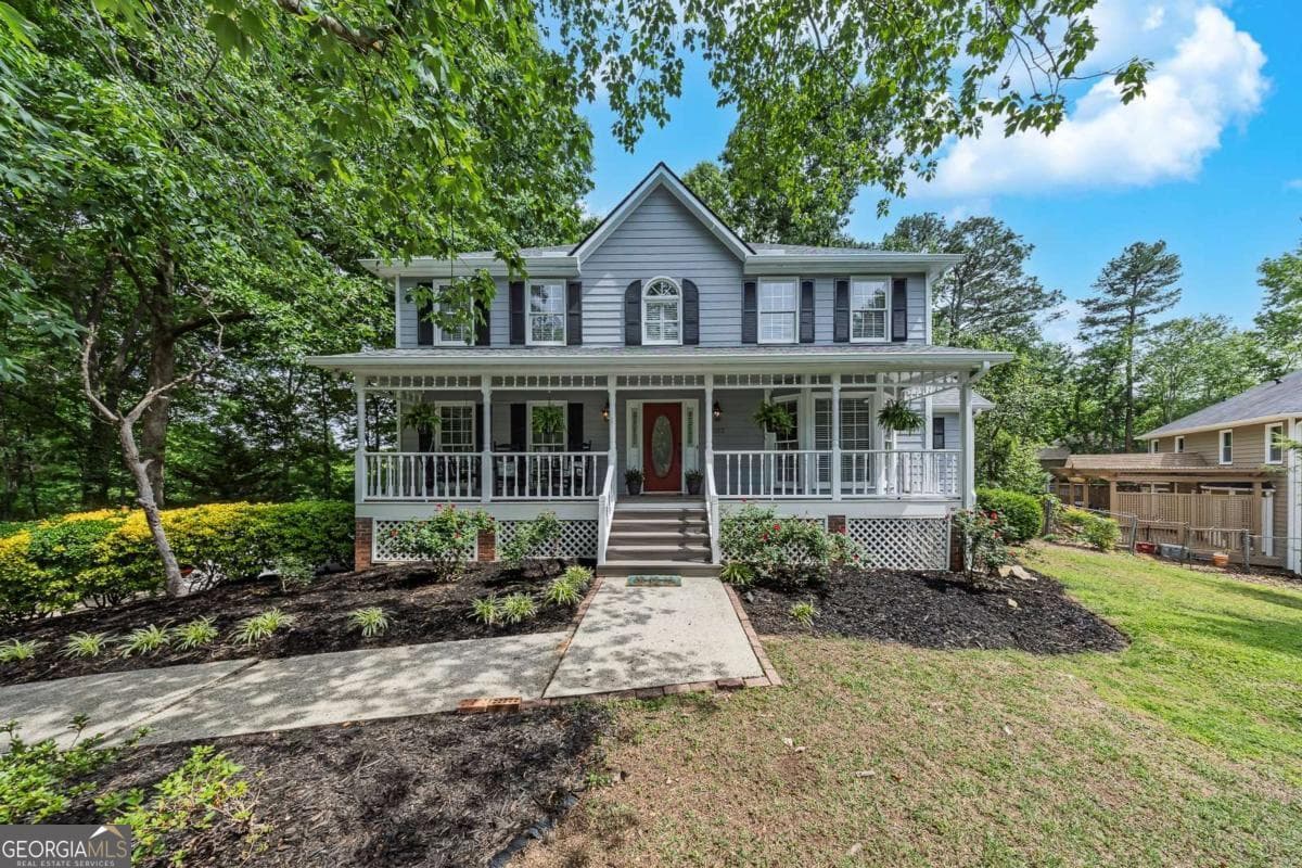 4 bedroom, 2.5 bathroom, 2,522 sq ft single family residence sold at 2072 Signal Ridge Chase, Kennesaw, GA 30152