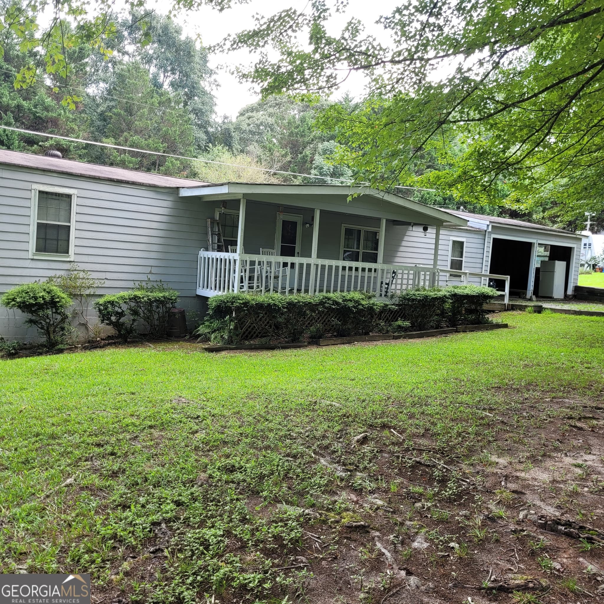 3 bedroom, 2 bathroom, 1,344 sq ft manufactured home,mobile home for sale at 1820 Ridge Road, Cumming, GA 30041