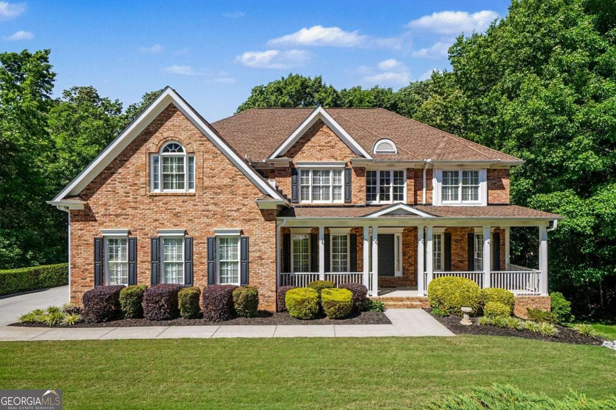 5 bedroom, 4.5 bathroom, 6,262 sq ft single family residence sold at 255 Amberbrook Circle, Grayson, GA 30017