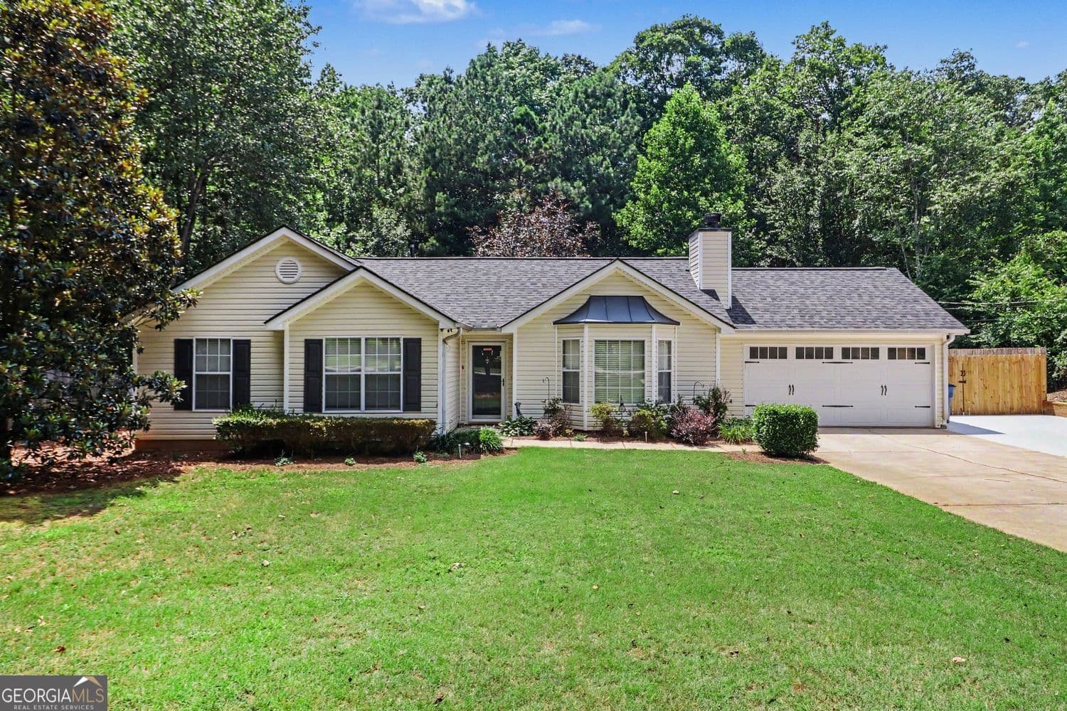 3 bedroom, 2 bathroom, 1,196 sq ft single family residence sold at 7147 Wildflower Walk, Winston, GA 30187