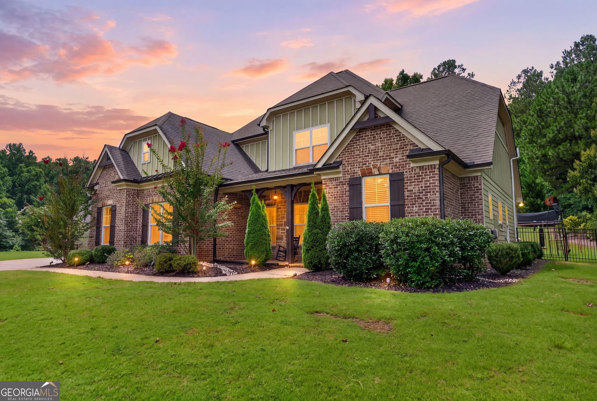 5 bedroom, 3.5 bathroom, 3,340 sq ft single family residence for sale at 845 Walnut River Trail, Hoschton, GA 30548