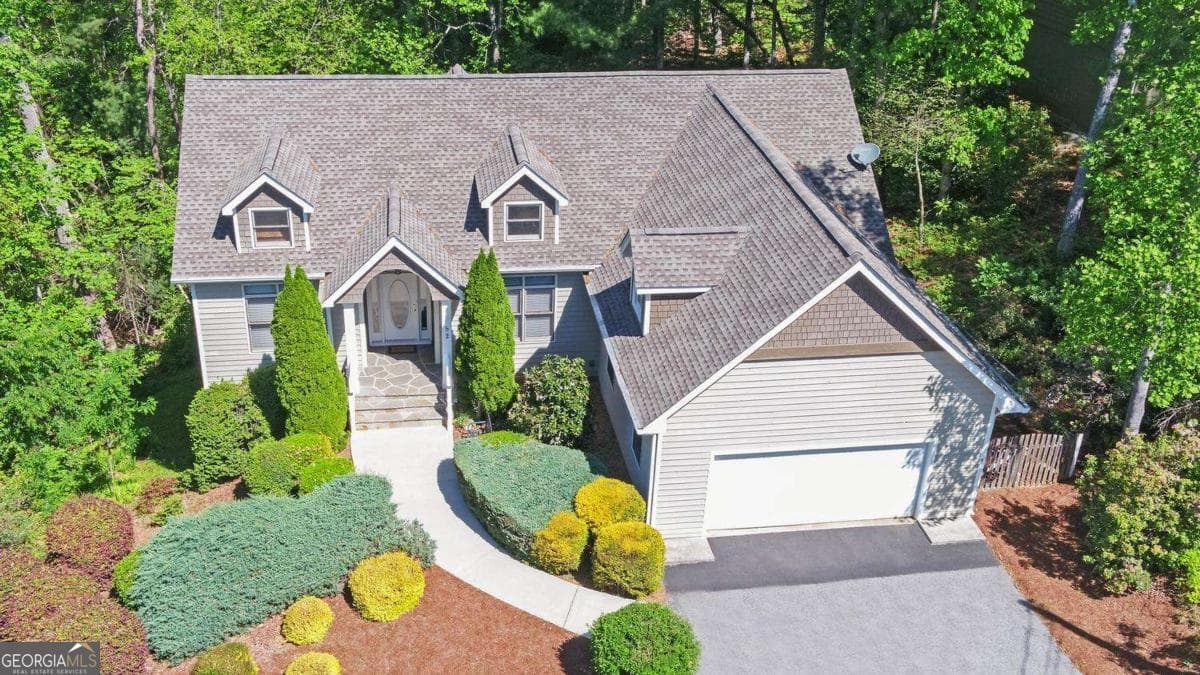 3 bedroom, 2 bathroom, 1,897 sq ft single family residence sold at 52 Breton Highlands Court, Clayton, GA 30525