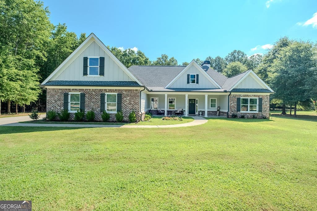 3 bedroom, 2 bathroom, 2,112 sq ft single family residence for sale at 2736 Jones Holly Road, Good Hope, GA 30641