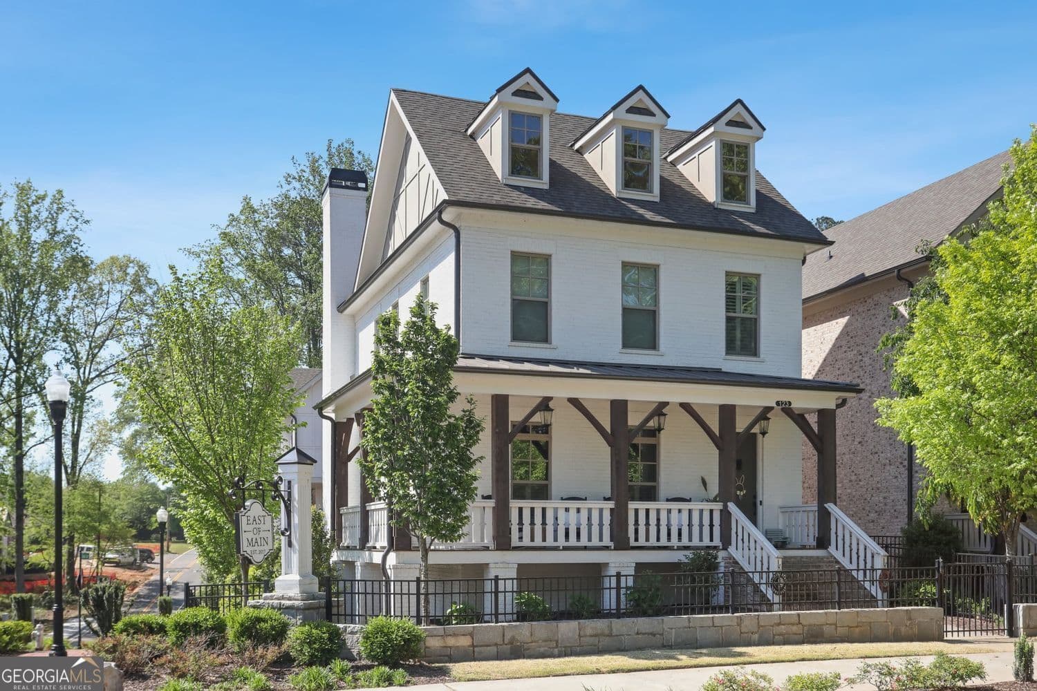 4 bedroom, 3.5 bathroom, 2,760 sq ft single family residence sold at 123 Cricket Lane, Alpharetta, GA 30009