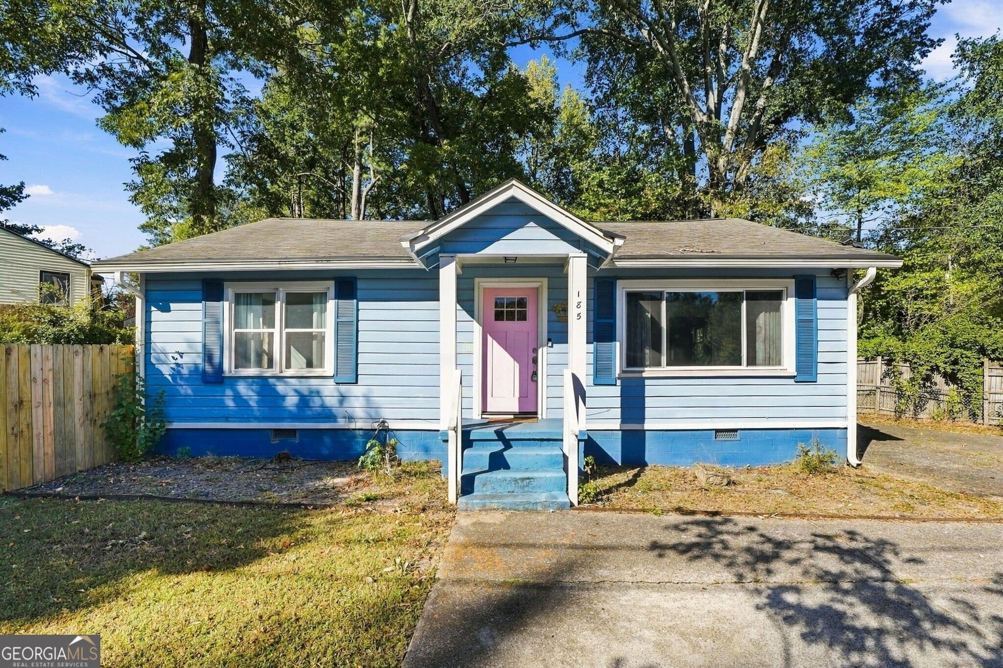3 bedroom, 1 bathroom, 1,075 sq ft single family residence for sale at 185 Howard Street, Marietta, GA 30060