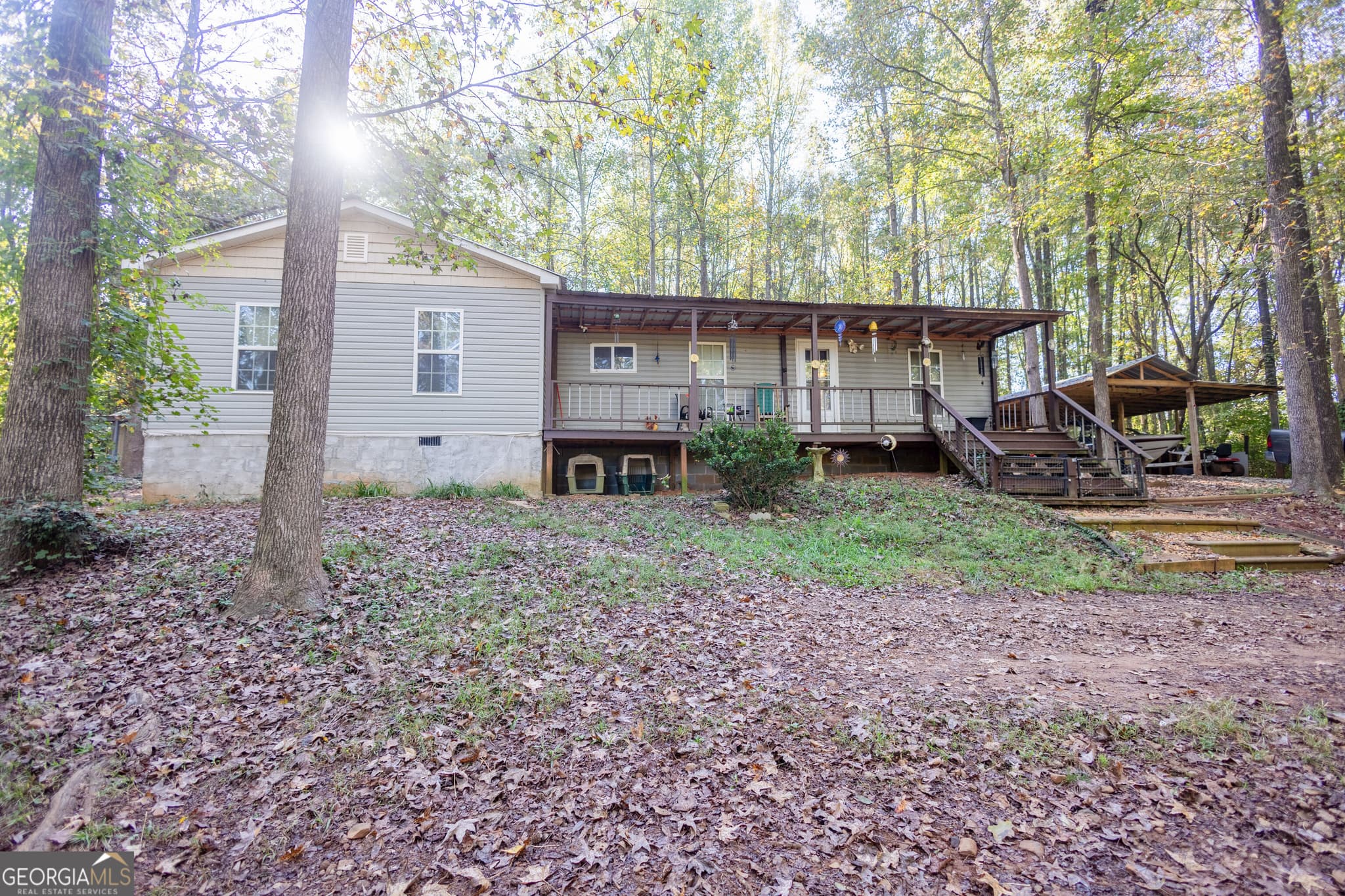 2 bedroom, 2 bathroom, 1,310 sq ft single family residence for sale at 759 Bank's Road, Carnesville, GA 30521
