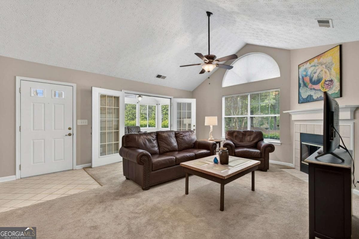 3 bedroom, 2 bathroom, 1,493 sq ft condominium sold at 3814 Vineyards Lake Circle U15, Kennesaw, GA 30144