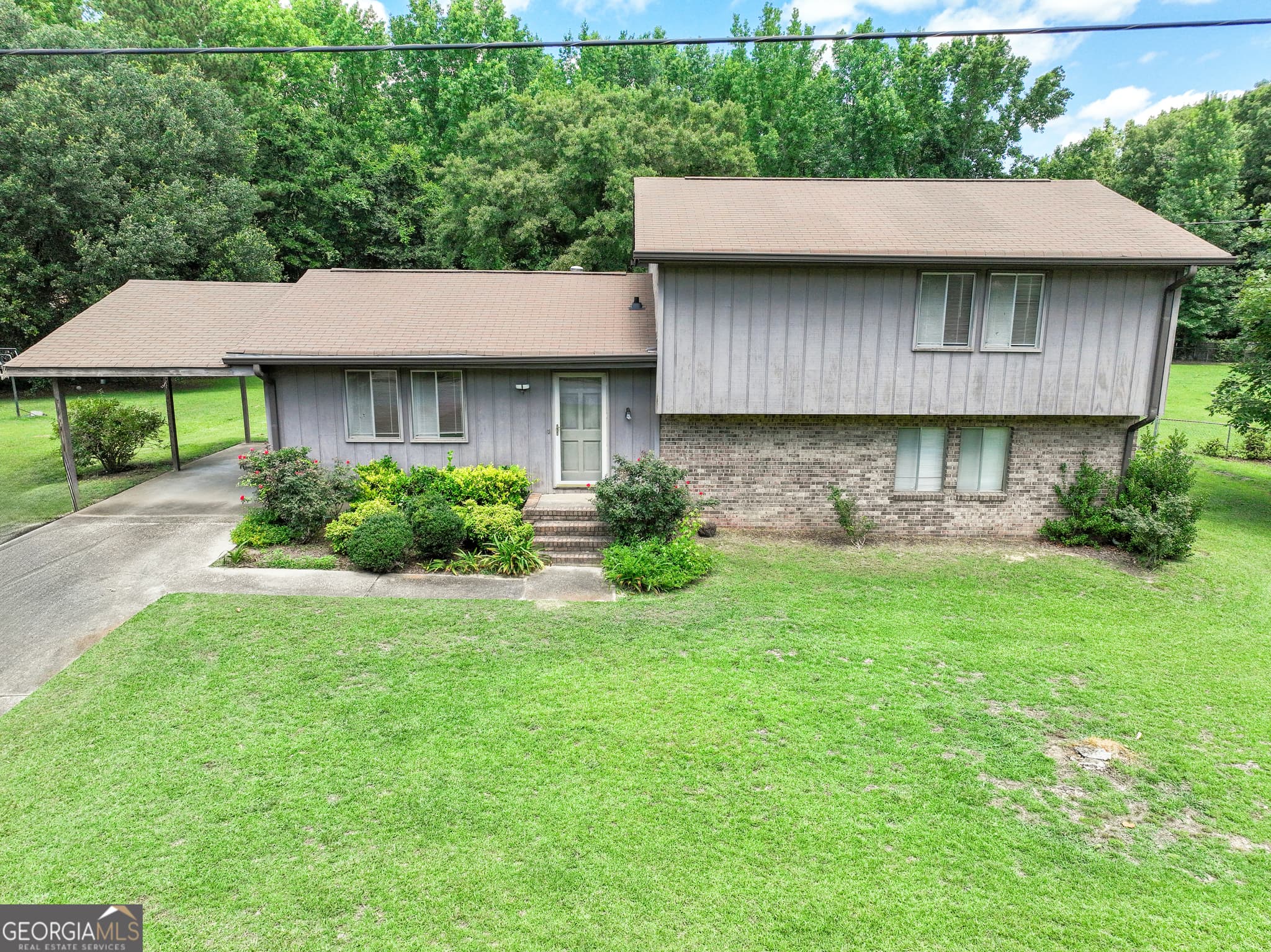 3 bedroom, 2 bathroom, 1,928 sq ft single family residence sold at 1915 Leigh Drive, Conyers, GA 30094