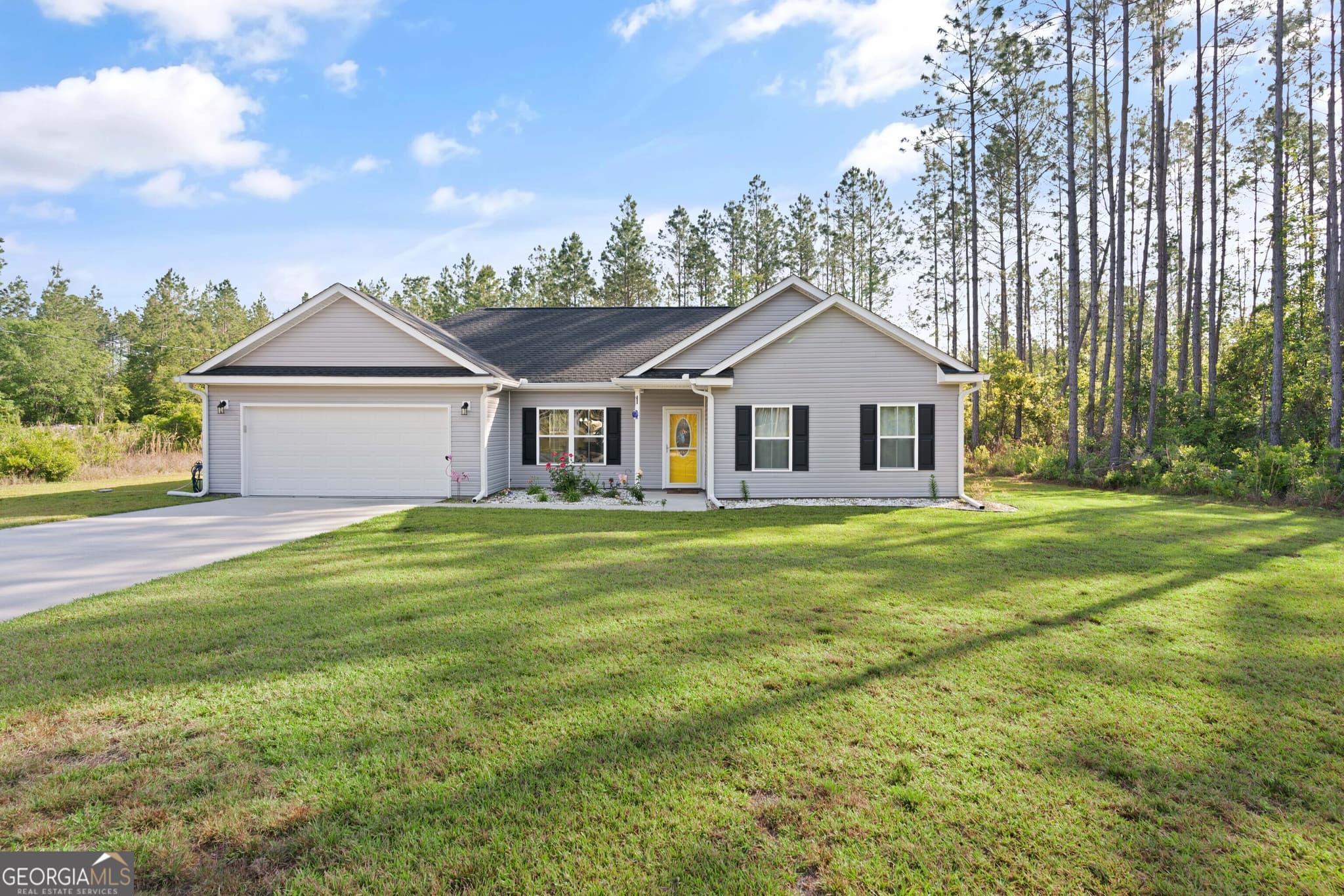 3 bedroom, 2.5 bathroom, 1,626 sq ft single family residence sold at 1356 Mount Pleasant Road, Hortense, GA 31543