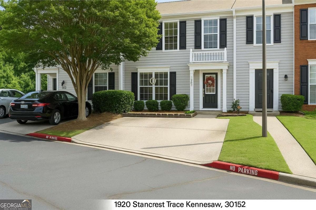 3 bedroom, 2.5 bathroom, 1,386 sq ft townhouse sold at 1920 Stancrest Trace, Kennesaw, GA 30152