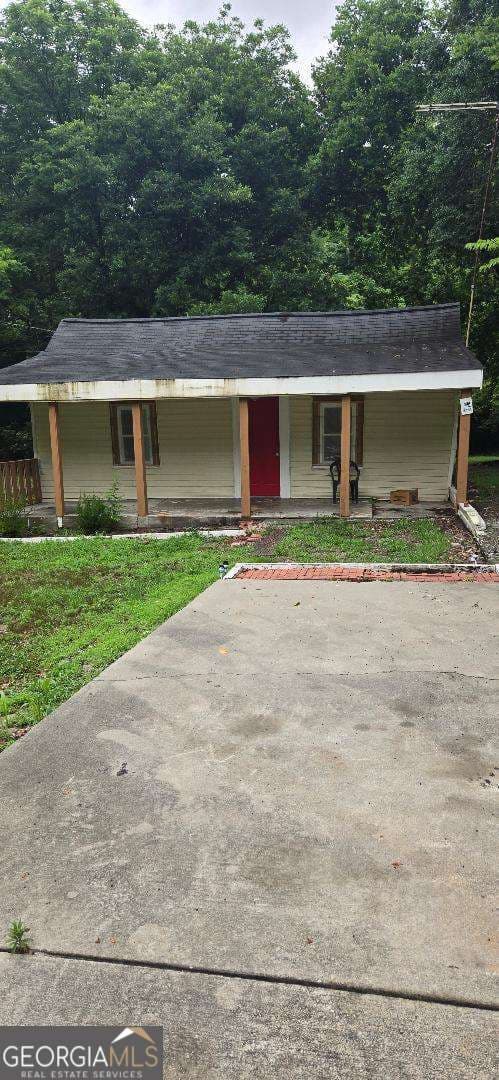 2 bedroom, 1 bathroom, 896 sq ft single family residence for sale at 6556 Bowden Street, Lithia Springs, GA 30122