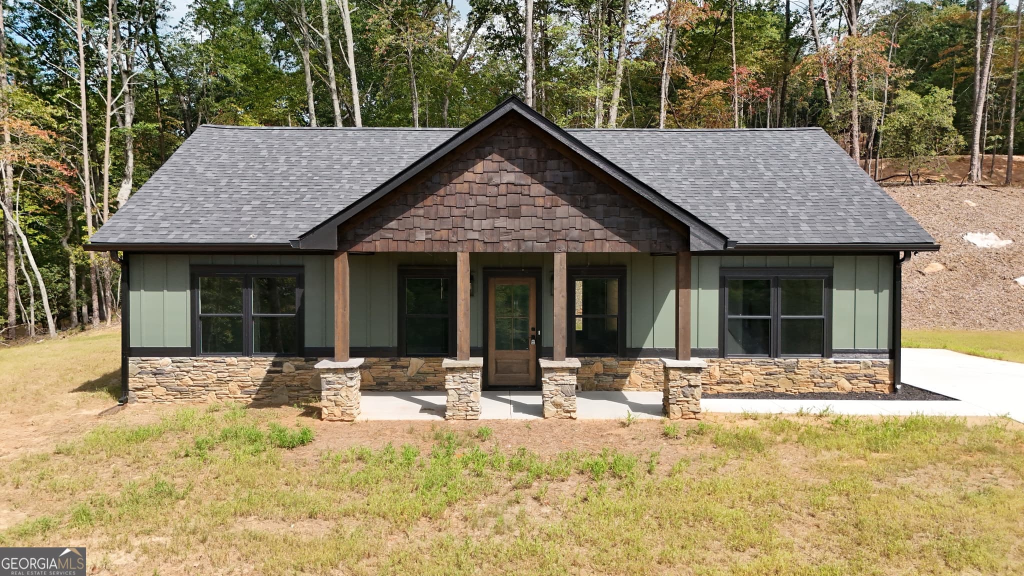 2 bedroom, 2.5 bathroom, 1,380 sq ft single family residence for sale at 110 Sautee Ridge Road, Clarkesville, GA 30523