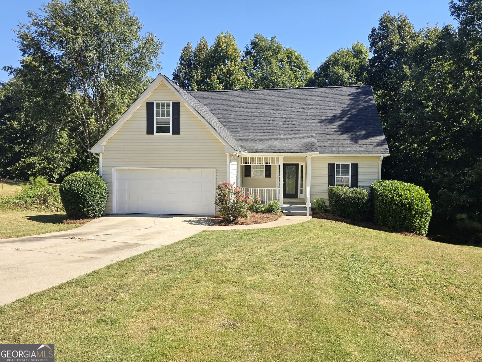4 bedroom, 2.5 bathroom, 1,410 sq ft single family residence for sale at 130 Butler Bridge Circle, Covington, GA 30016