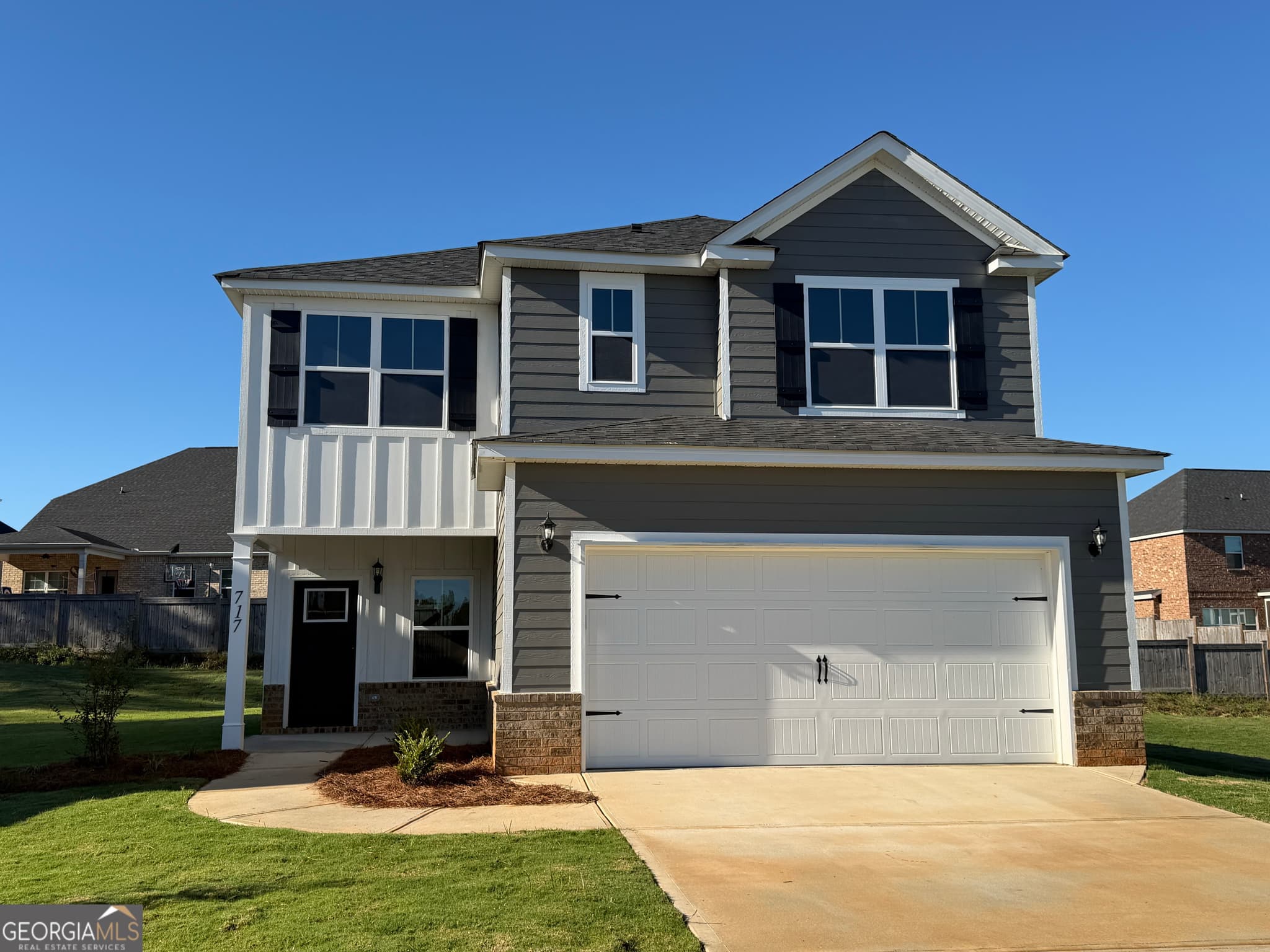 4 bedroom, 2.5 bathroom, 2,153 sq ft single family residence for sale at 717 Lindsey Brooke Trace, Bonaire, GA 31005