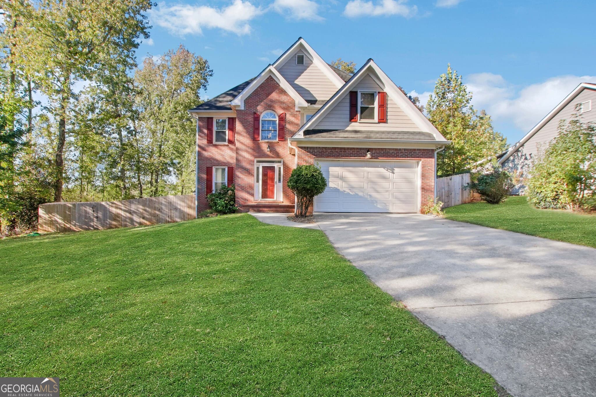 4 bedroom, 2.5 bathroom, 2,480 sq ft single family residence for sale at 5803 Silverthorn Drive, Flowery Branch, GA 30542