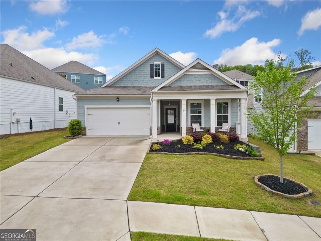 3 bedroom, 2 bathroom, 1,672 sq ft single family residence sold at 39 N Cornucopia Bend, Dallas, GA 30132