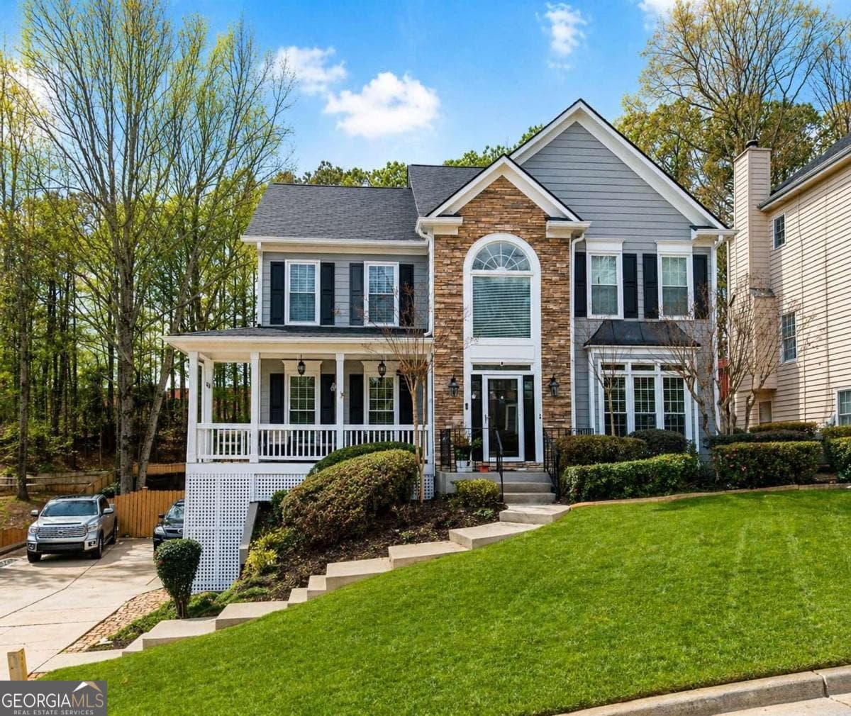 5 bedroom, 3.5 bathroom, 3,409 sq ft single family residence sold at 2370 Walnut Grove Way, Suwanee, GA 30024