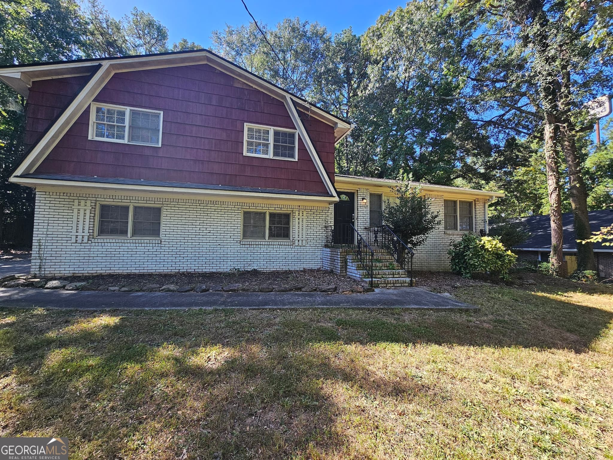 3 bedroom, 2 bathroom, 1,777 sq ft single family residence for sale at 2858 Davidson Drive 2858, Lithonia, GA 30058