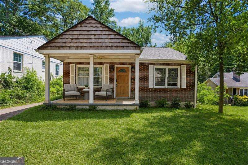 2 bedroom, 1 bathroom, 990 sq ft single family residence sold at 2019 Swazey Drive, Decatur, GA 30032
