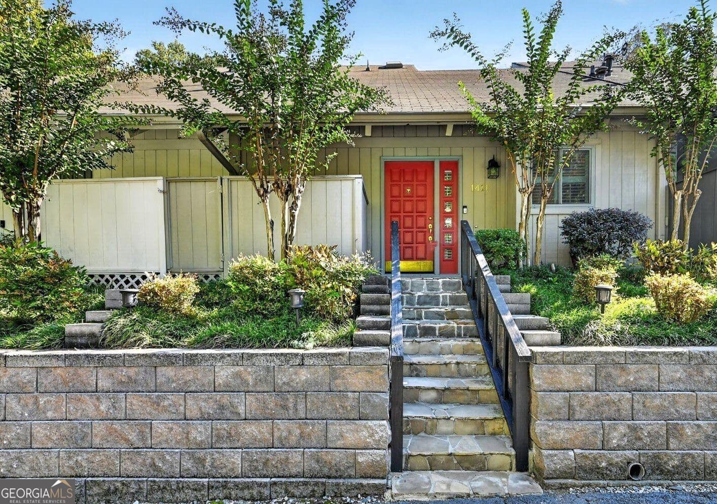 2 bedroom, 2 bathroom, 1,072 sq ft townhouse for sale at 1411 N Druid Hills Road, Brookhaven, GA 30319