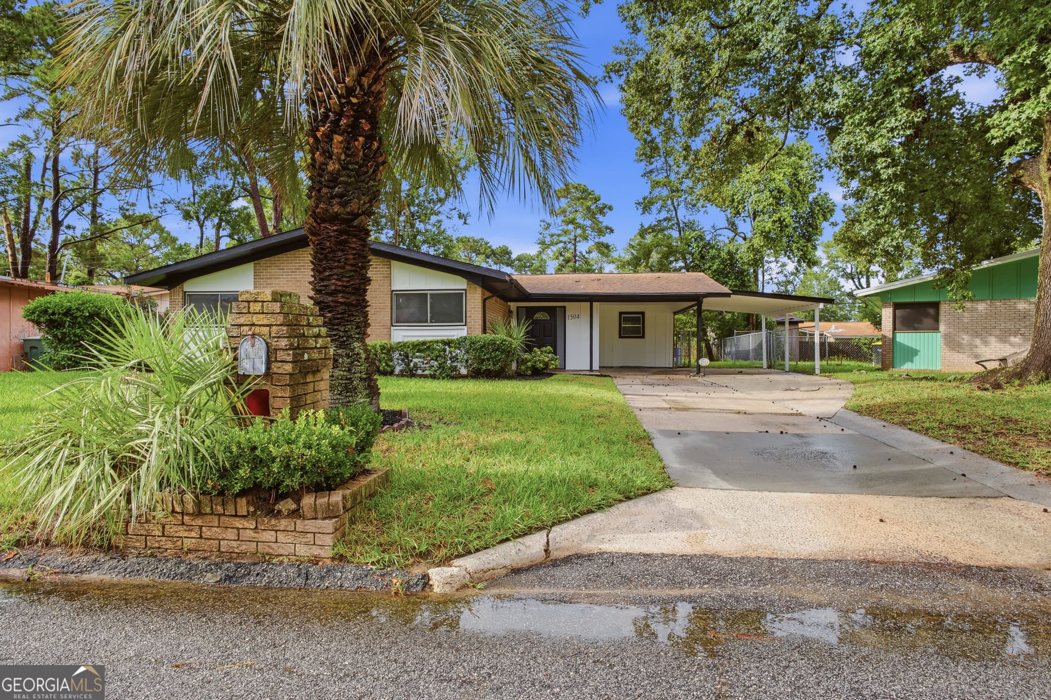 4 bedroom, 2.5 bathroom, 1,724 sq ft single family residence for sale at 1504 Cathy Street, Savannah, GA 31415