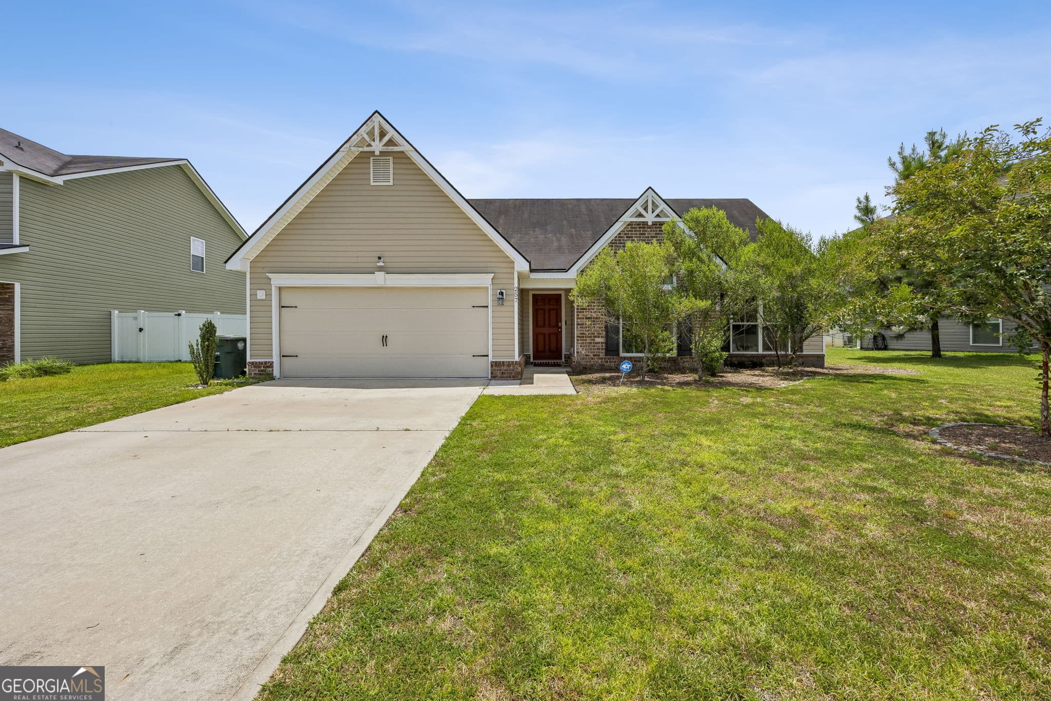 3 bedroom, 2 bathroom, 1,560 sq ft single family residence for rent at 257 Daniel Trent Way, Kingsland, GA 31548 for $2,200 a month