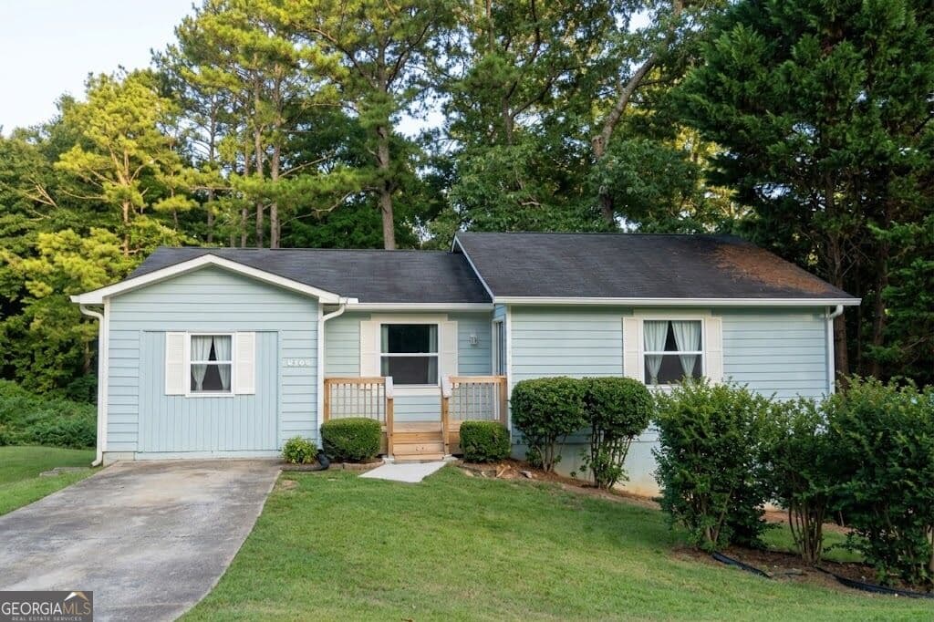 4 bedroom, 2.5 bathroom, 1,406 sq ft single family residence for sale at 4720 RALEIGH Court, Conyers, GA 30094
