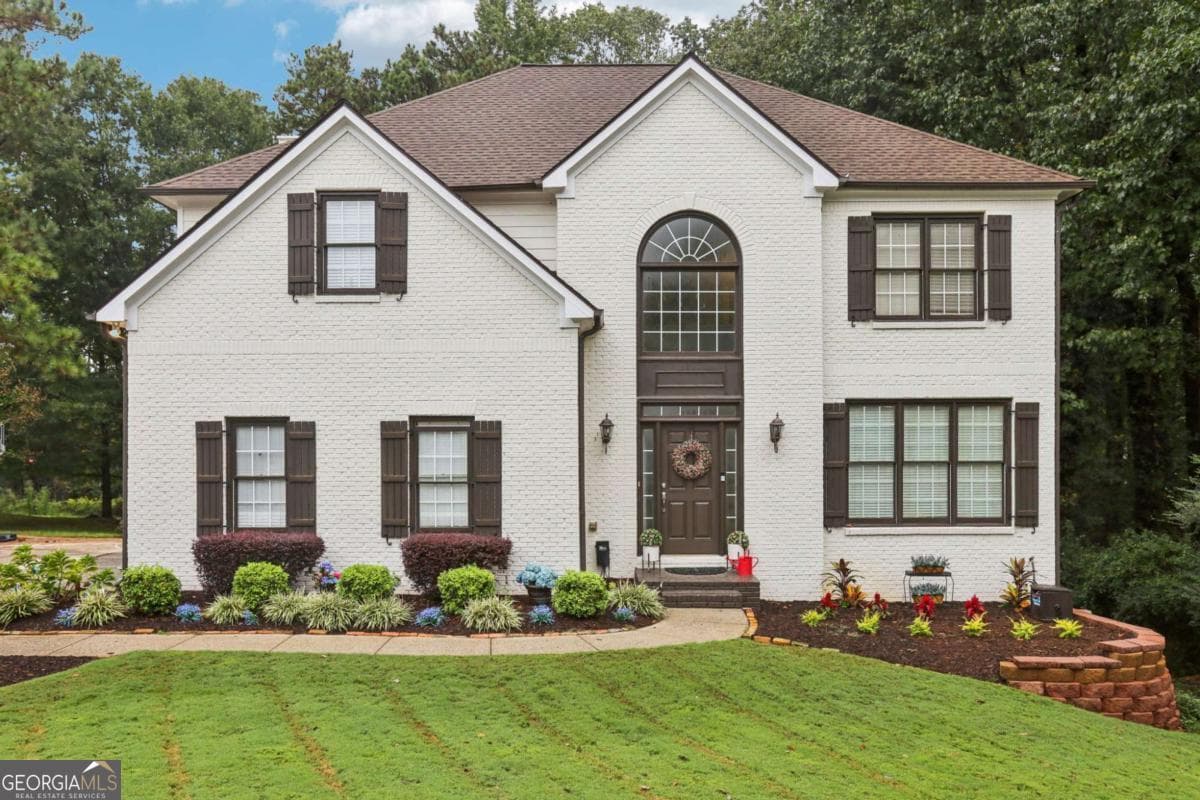 5 bedroom, 3.5 bathroom, 4,758 sq ft single family residence sold at 6150 Ivey Springs Chase, Cumming, GA 30040