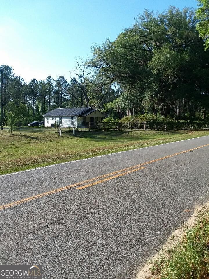 3 bedroom, 1 bathroom, 1,456 sq ft single family residence under contract at 2650 Hadley Ferry Road, Cairo, GA 39828
